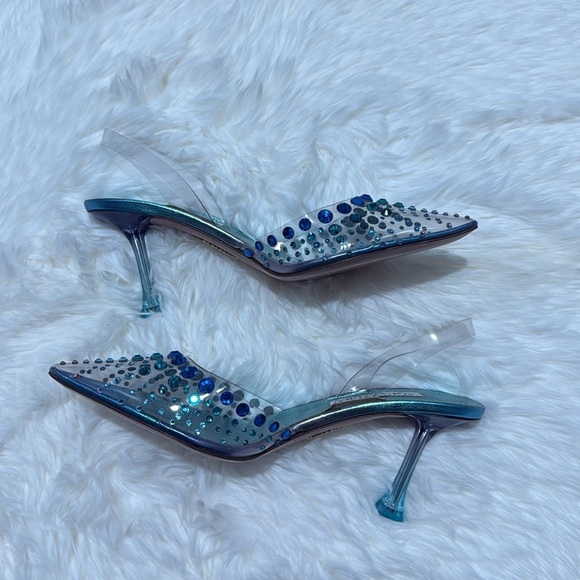 New Aquazzura starburst sling pumps
Size 36US - Picture 5 of 12